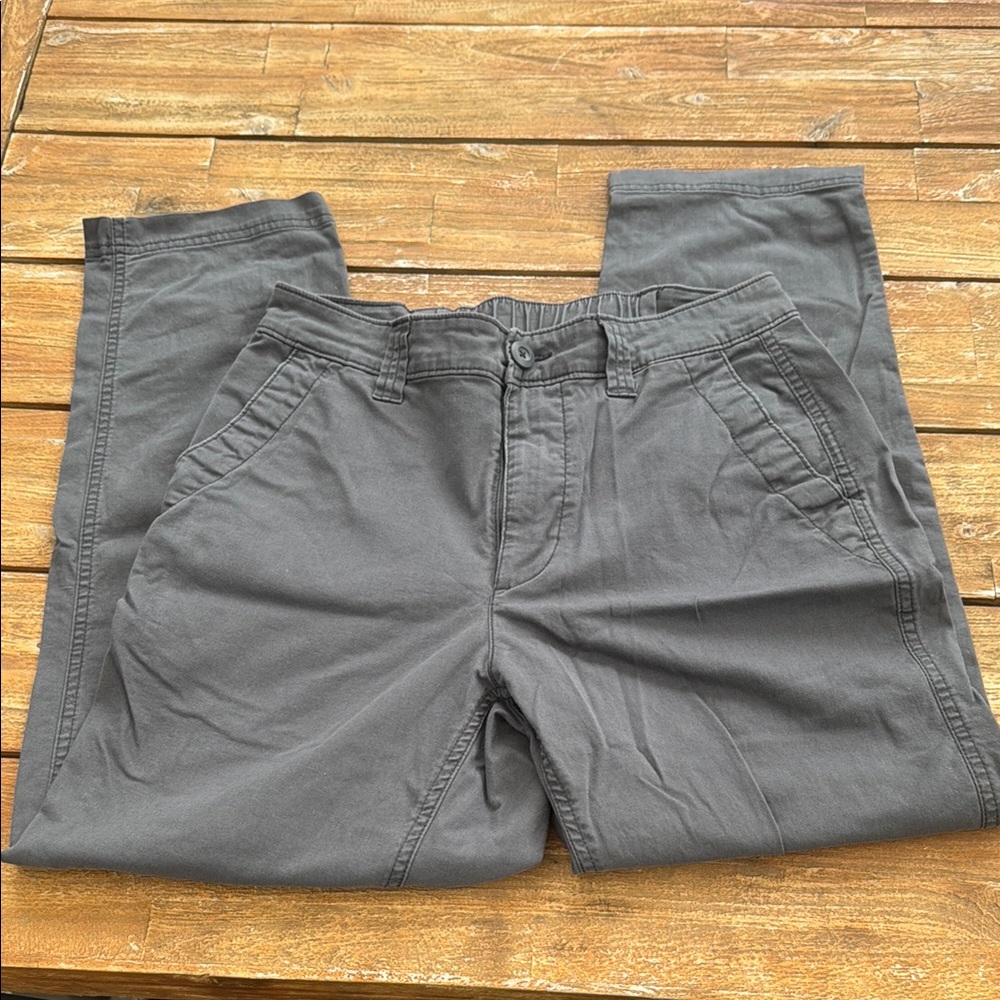 Old Navy Gray Chinos Versatile Cotton Blend